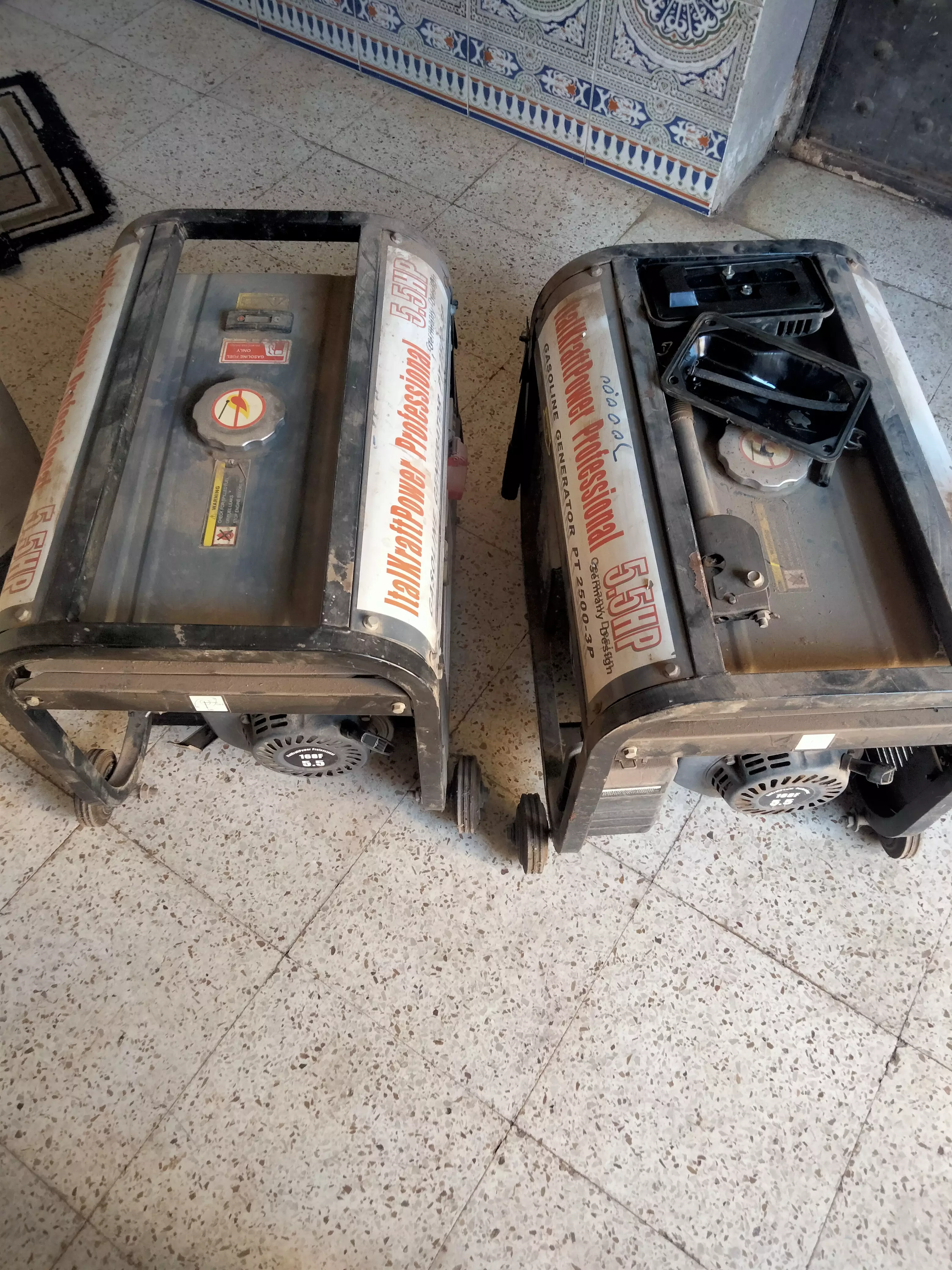 2 مولدات كهربائية