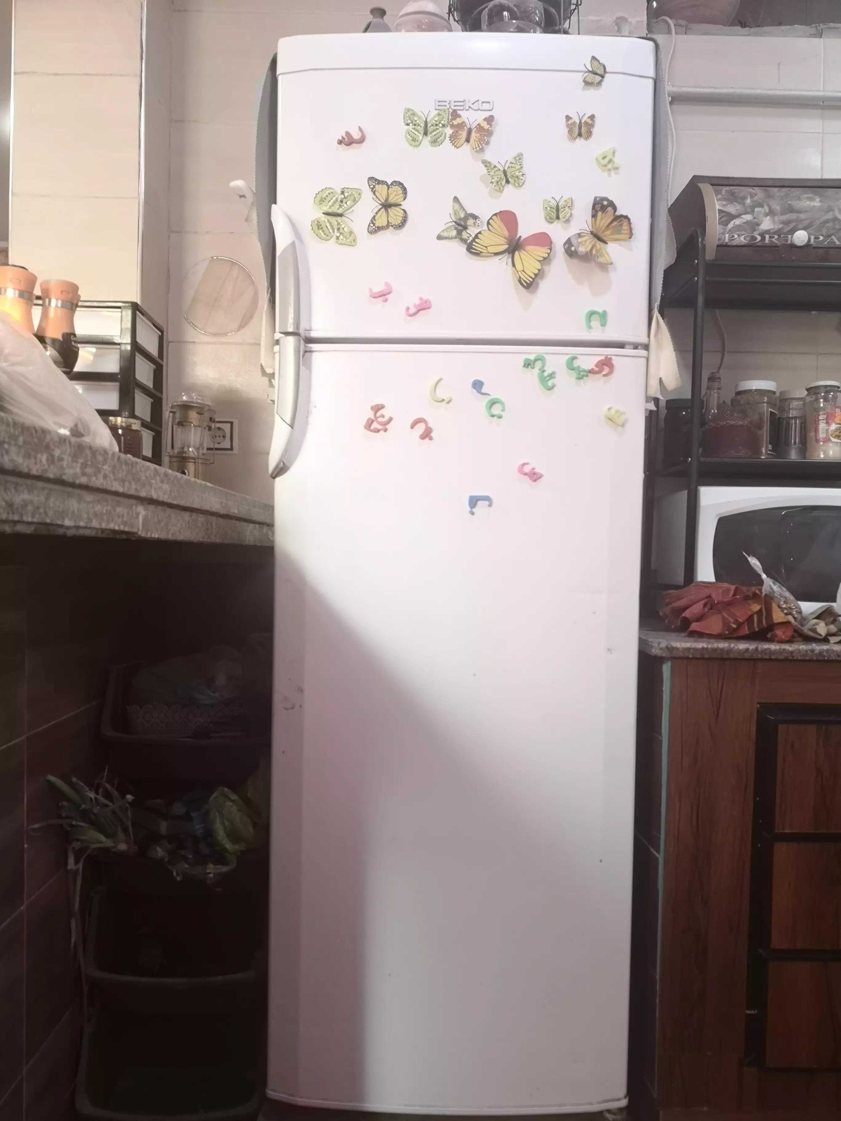 ثلاجة حالة جيدة من نوع بيكو